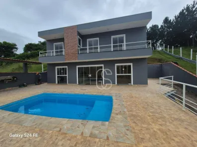 Fazenda/Sítio com 3 Quartos à venda, 1100m² no , Igaratá
