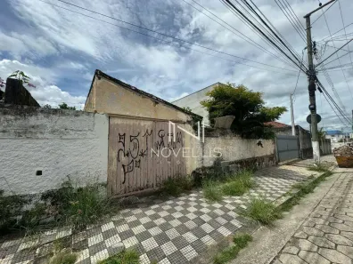 Lote/Terreno à venda, 180m² no Vila Pinheiro, Jacareí