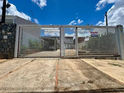 Casa com 3 Quartos à venda, 132m² no Altos do Paraíso, Botucatu