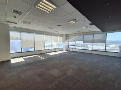 Sala Comercial para alugar, 2236m² no Alphaville Industrial, Barueri