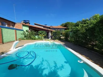 Sobrado com 4 Quartos à venda, 350m² no Vila Figueira, Suzano