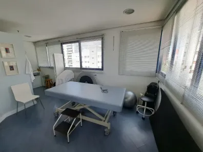 Sala Comercial à venda, 30m² no Santo Amaro, São Paulo