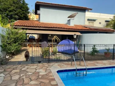 Casa com 3 Quartos à venda, 360m² no Jardim Shangri-Lá, Cuiabá