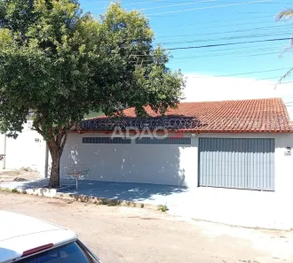 Casa com 3 Quartos à venda, 217m² no Parque das Flores, Goiânia