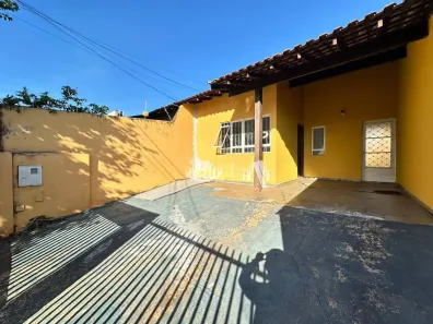 Casa com 3 Quartos para alugar, 70m² no Esperança, Londrina
