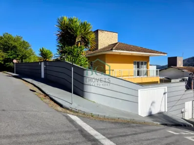Casa com 3 Quartos à venda, 422m² no Jardim Planalto, Poços de Caldas