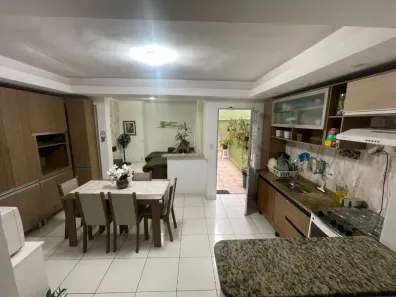Casa com 2 Quartos à venda, 180m² no Parque Boturussu, São Paulo