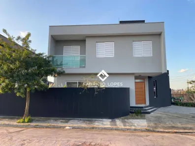 Casa de Condomínio com 3 Quartos à venda, 245m² no Jardim Jacinto, Jacareí