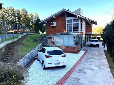 Casa com 3 Quartos à venda, 300m² no Planalto, Gramado