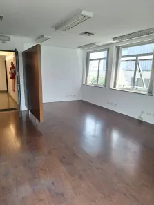 Sala Comercial para alugar, 52m² no Vila Madalena, São Paulo