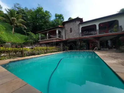 Fazenda/Sítio com 4 Quartos à venda, 649m² no 9 de Abril, Barra Mansa