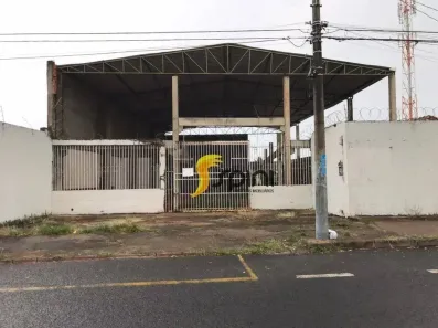 Galpão/Depósito/Armazém para alugar, 450m² no Bom Jesus, Uberlândia