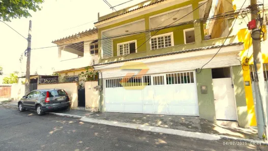 Casa com 4 Quartos à venda, 360m² no Jardim Sulacap, Rio de Janeiro