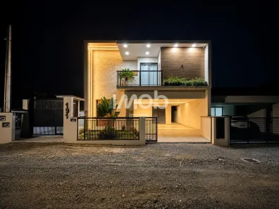 Casa com 3 Quartos à venda, 282m² no Rau, Jaraguá do Sul