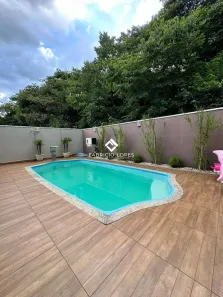 Casa de Condomínio com 3 Quartos à venda, 220m² no Jardim Crystal Park, Jacareí