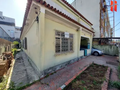 Casa com 3 Quartos à venda, 300m² no Jardim Vinte e Cinco de Agosto, Duque de Caxias