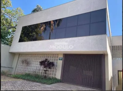 Prédio Comercial para alugar, 520m² no Cidade Jardim, Uberlândia