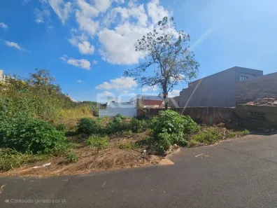 Lote/Terreno à venda, 250m² no Jardim de Cresci, São Carlos