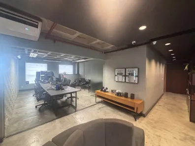 Sala Comercial à venda, 303m² no Setor Bueno, Goiânia