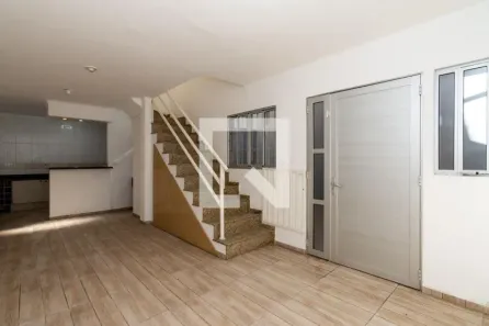 Casa com 2 Quartos para alugar, 72m² no Jardim Pinhal, Guarulhos