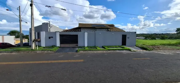Casa com 3 Quartos à venda, 210m² no Parque Flamboyant, Caldas Novas