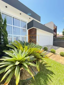 Casa com 3 Quartos à venda, 187m² no Vila Eunice Nova, Cachoeirinha