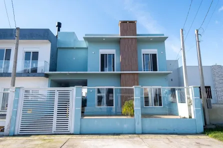 Casa com 3 Quartos para venda ou aluguel, 180m² no Laranjal, Pelotas