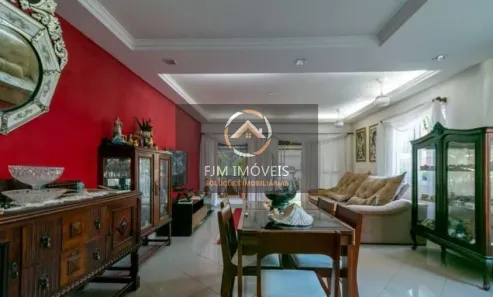 Casa com 3 Quartos à venda, 310m² no Piratininga, Niterói