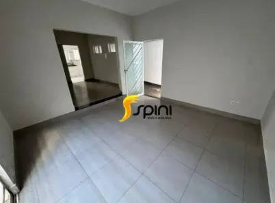 Casa com 3 Quartos para alugar, 150m² no Tabajaras, Uberlândia