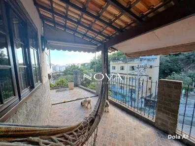 Casa com 4 Quartos à venda, 675m² no Pe Pequeno, Niterói