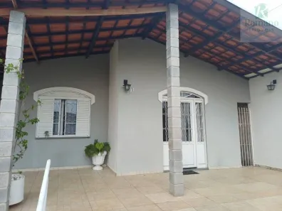 Casa com 3 Quartos à venda, 138m² no Jardim García, Campinas