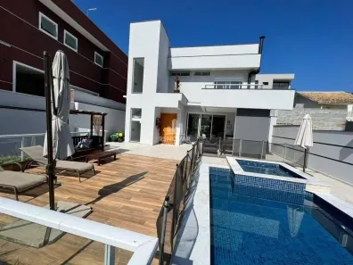 Sobrado com 3 Quartos à venda, 300m² no Parque Residencial Itapeti, Mogi das Cruzes