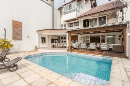 Casa com 6 Quartos para venda ou aluguel, 509m² no Boa Vista, Porto Alegre