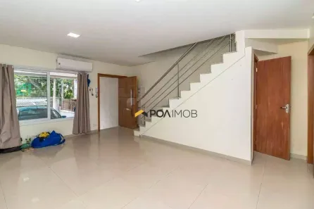 Casa com 3 Quartos para alugar, 140m² no Costa e Silva, Porto Alegre