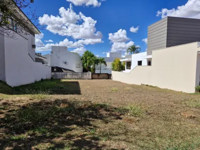 Lote/Terreno à venda, 385m² no Nova Uberlândia, Uberlândia