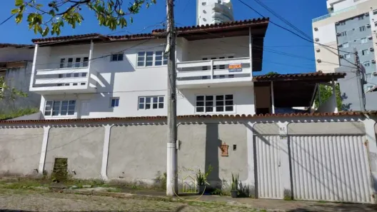 Casa com 3 Quartos à venda, 229m² no Glória, Macaé