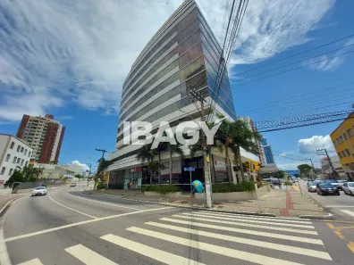 Ponto Comercial para alugar, 224m² no Estreito, Florianópolis
