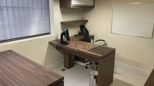 Sala Comercial para alugar, 28m² no Jardim Oswaldo Cruz, São José dos Campos