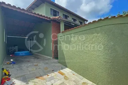 Casa com 2 Quartos à venda, 106m² no Centro, Peruíbe