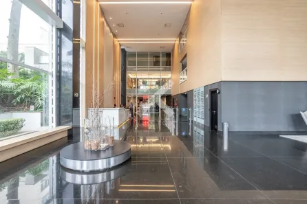 Sala Comercial para alugar, 74m² no Três Figueiras, Porto Alegre