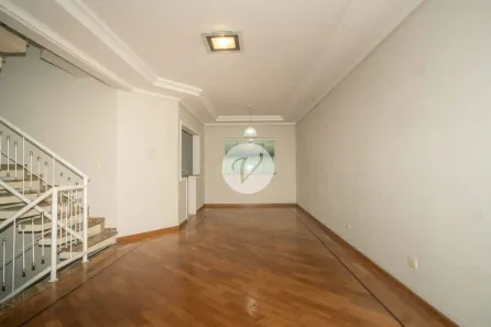 Sobrado com 3 Quartos à venda, 227m² no Vila Gilda, Santo André