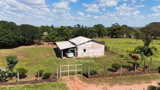 Fazenda/Sítio com 3 Quartos à venda, 3400m² no Uberlândia - Campo Florido, Campo Florido