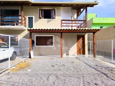 Casa com 2 Quartos para alugar, 85m² no Campeche, Florianópolis
