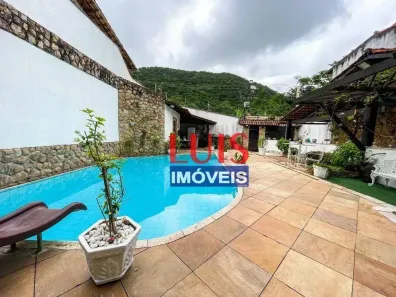 Casa com 5 Quartos à venda, 420m² no Piratininga, Niterói