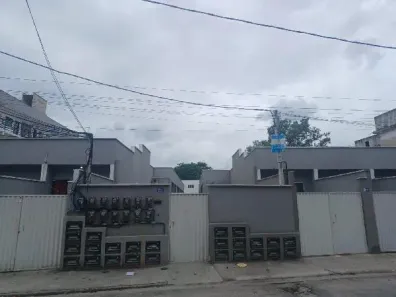 Casa com 1 Quarto à venda, 36m² no Laranjal, São Gonçalo