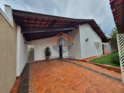 Casa com 3 Quartos à venda, 232m² no Vila Vianelo, Jundiaí
