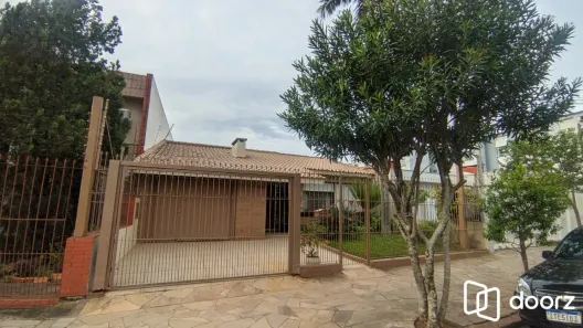 Casa com 3 Quartos à venda, 250m² no São Sebastião, Porto Alegre