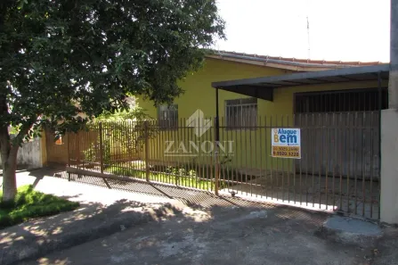 Casa com 3 Quartos para alugar, 150m² no Conjunto Habitacional Hermann Moraes Barros, Maringá