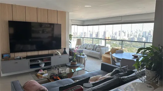 Apartamento com 2 Quartos para alugar, 98m² no Vila Olímpia, São Paulo
