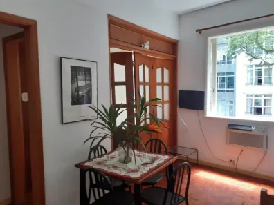 Apartamento com 1 Quarto para alugar, 38m² no Leme, Rio de Janeiro